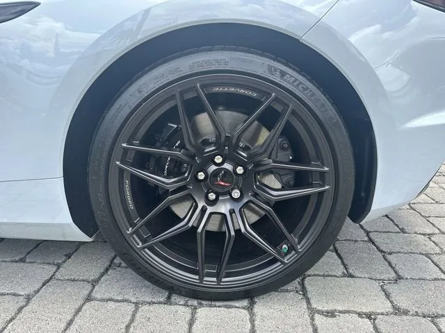 2023 Chevrolet Corvette Z06 3LZ photo 11