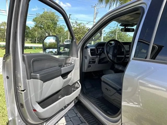2023 Ford F-150 XL photo 22