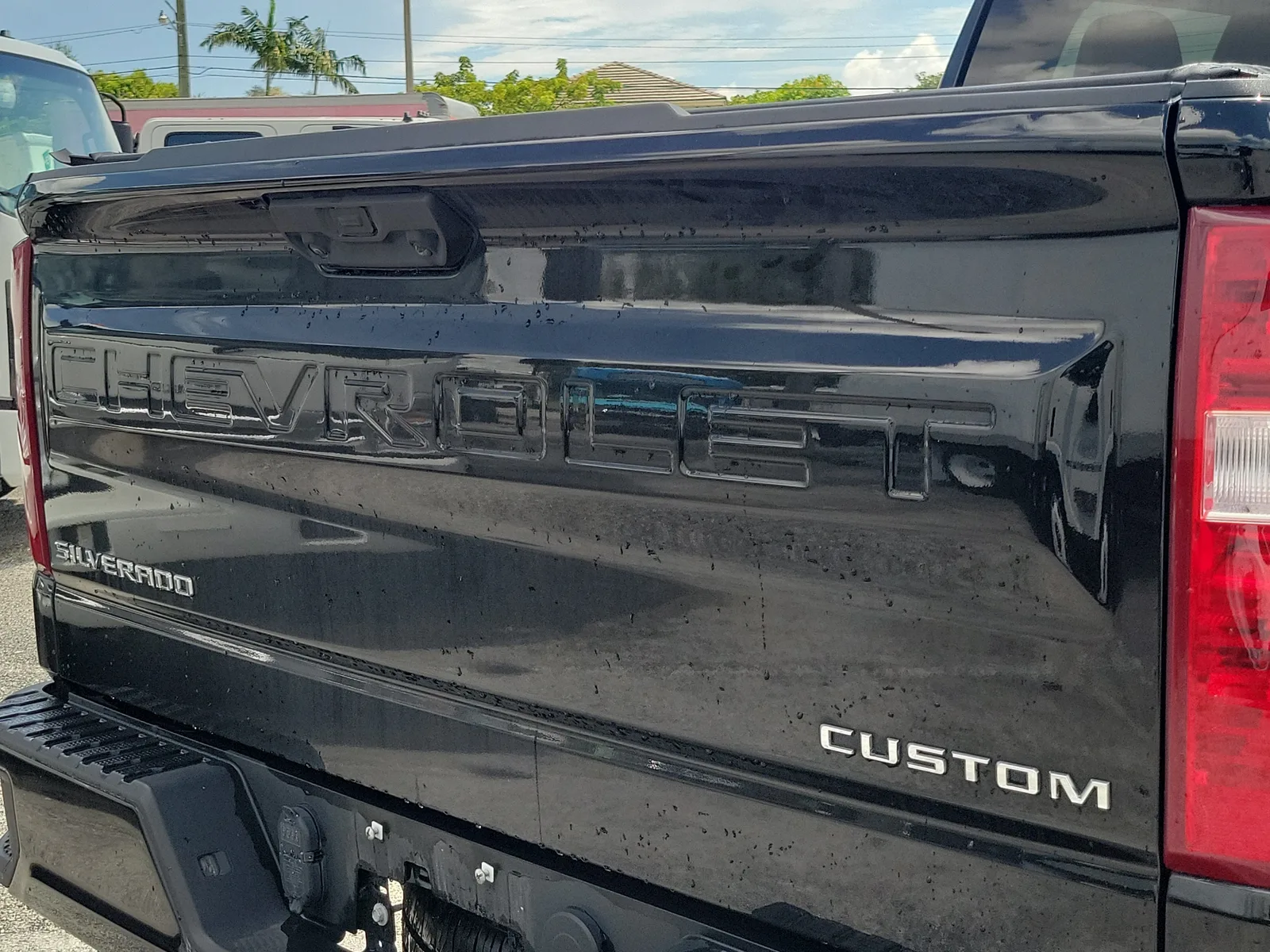 2025 Chevrolet Silverado 1500 Custom photo 9