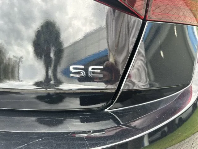2024 Volkswagen Jetta SE photo 38