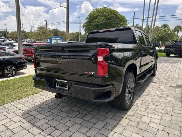 2023 Chevrolet Silverado 1500 RST photo 38