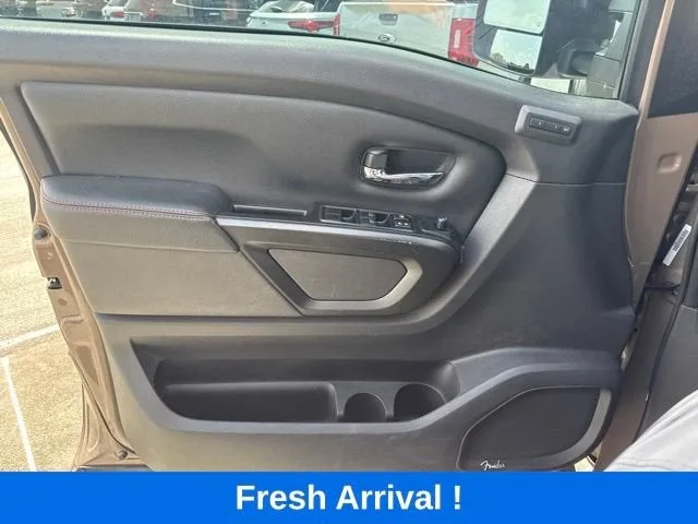 2023 Nissan Titan XD PRO-4X photo 13