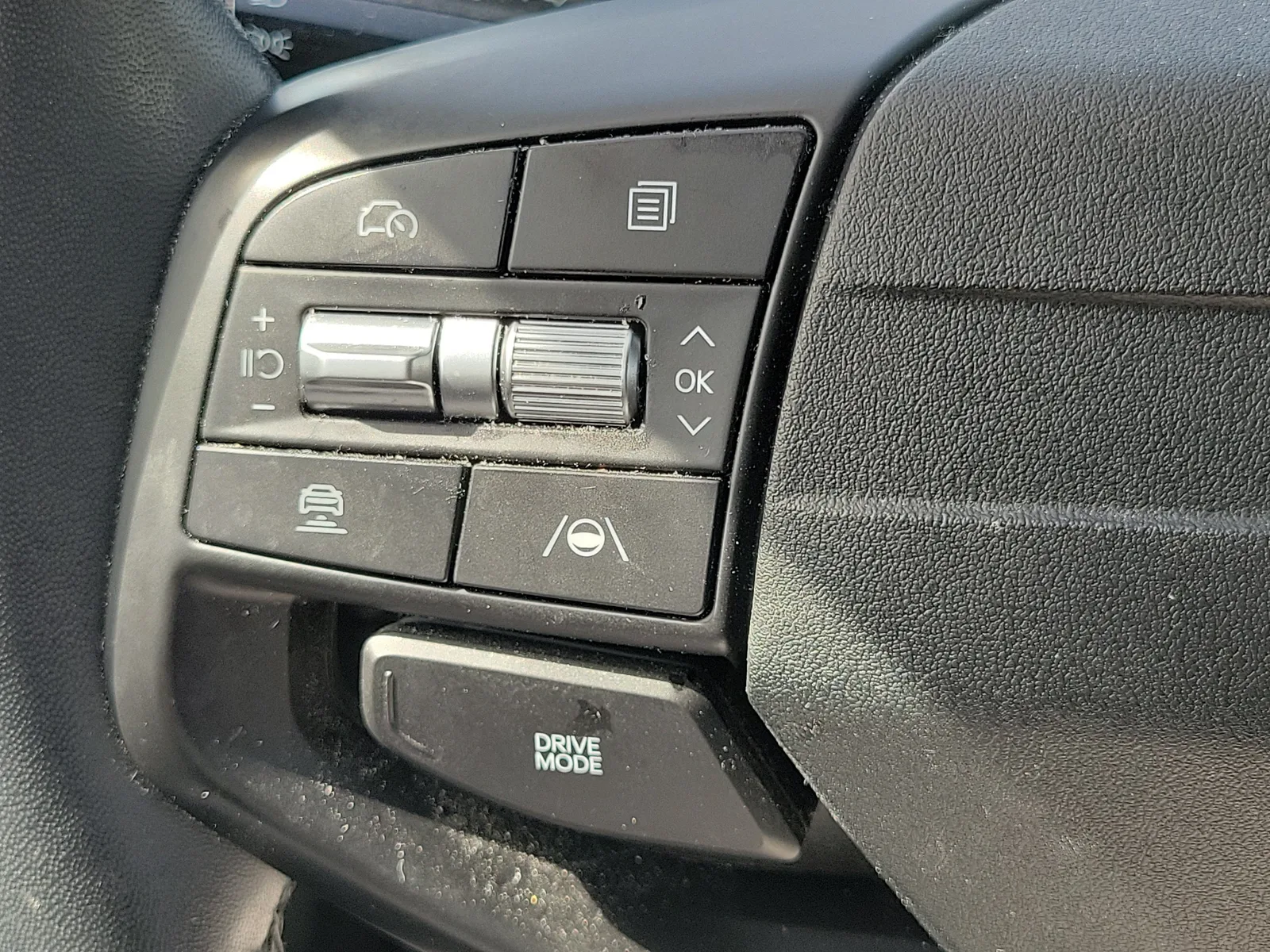 2025 Kia K4 EX photo 25