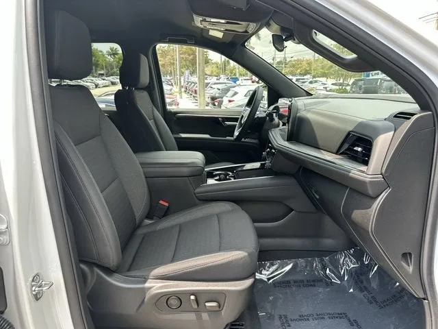 2026 Chevrolet Suburban LS photo 29