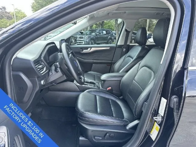 2021 Ford Escape Titanium photo 30