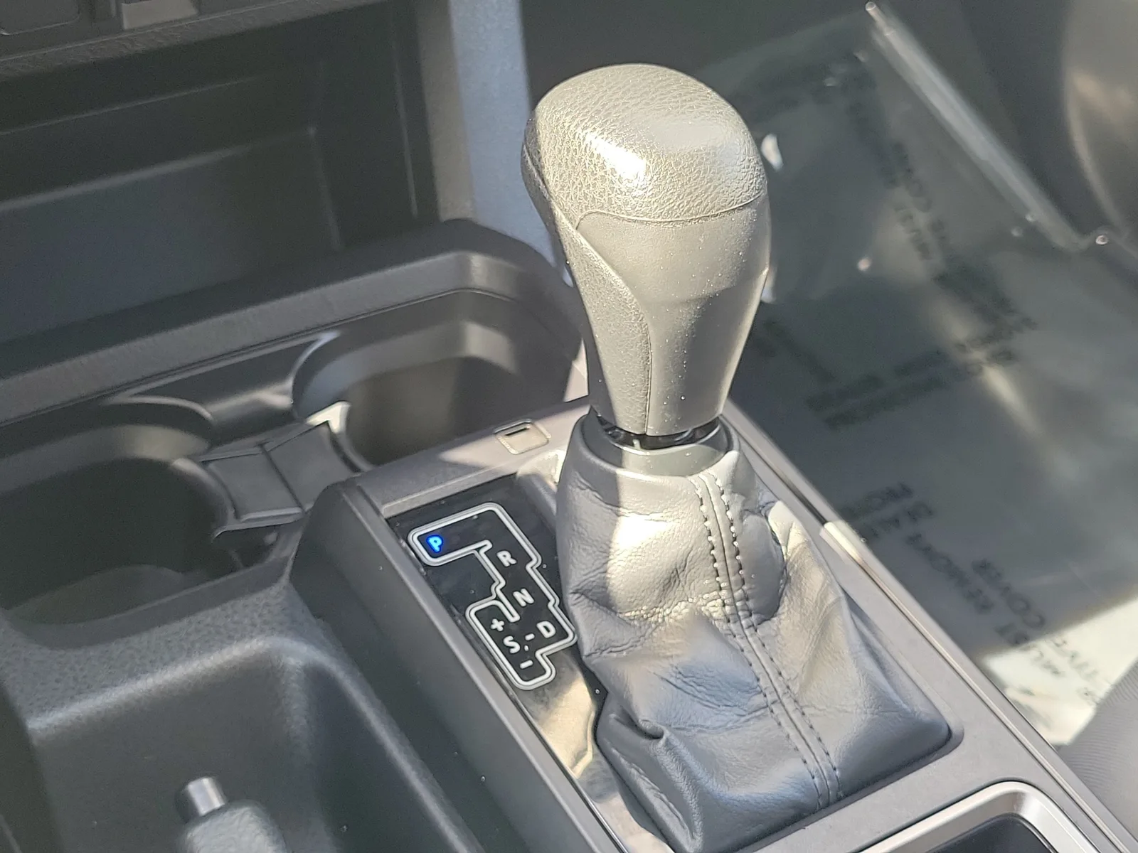 2022 Toyota Tacoma 2WD SR photo 31