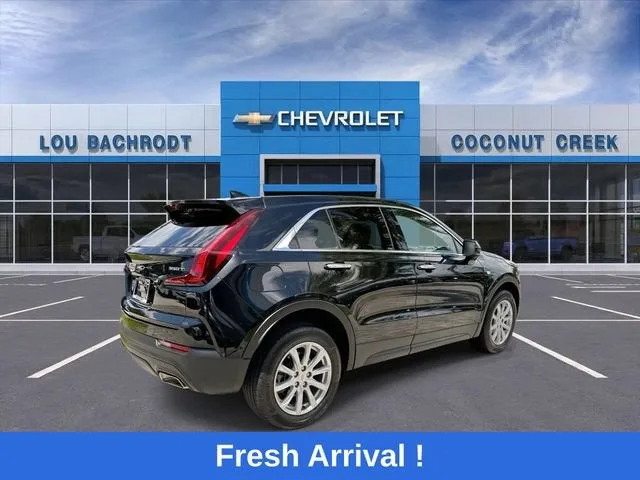 2023 Cadillac XT4 Luxury photo 8
