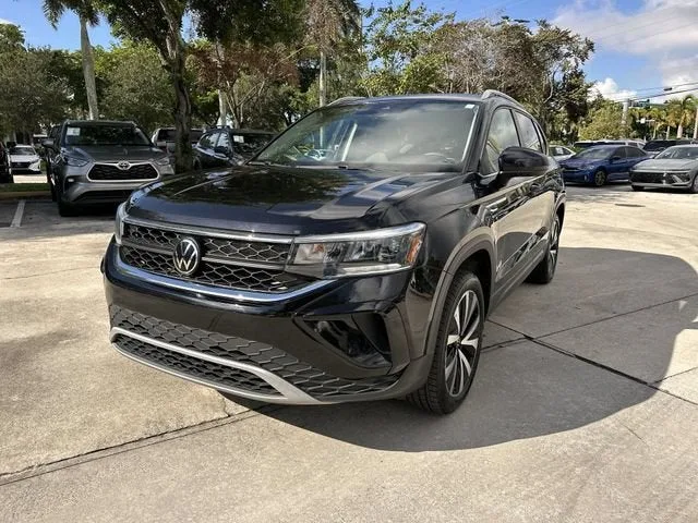 2024 Volkswagen Taos SE photo 19