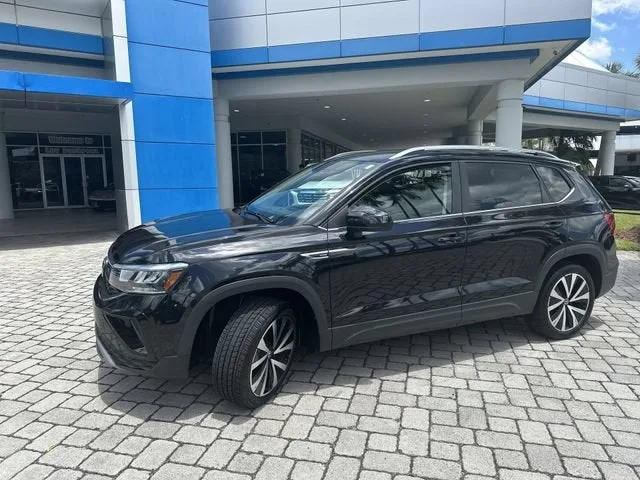 2024 Volkswagen Taos SE photo 39