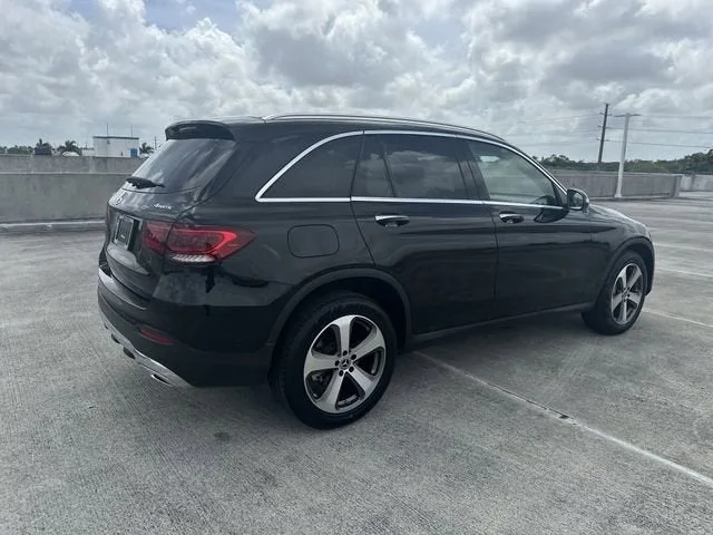 2022 Mercedes-Benz GLC GLC 300 photo 35