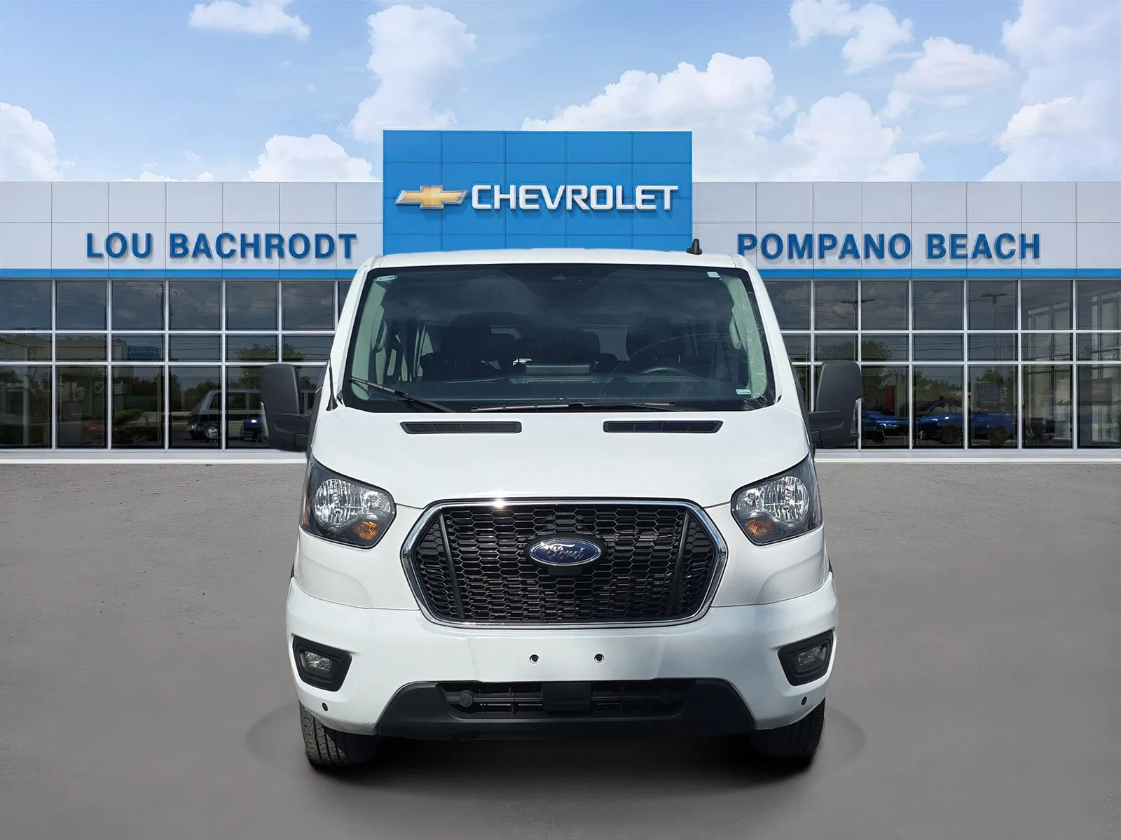2024 Ford Transit Passenger Wagon XL photo 2