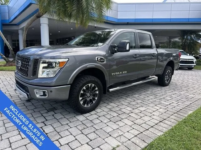 2019 Nissan Titan XD PRO-4X photo 21