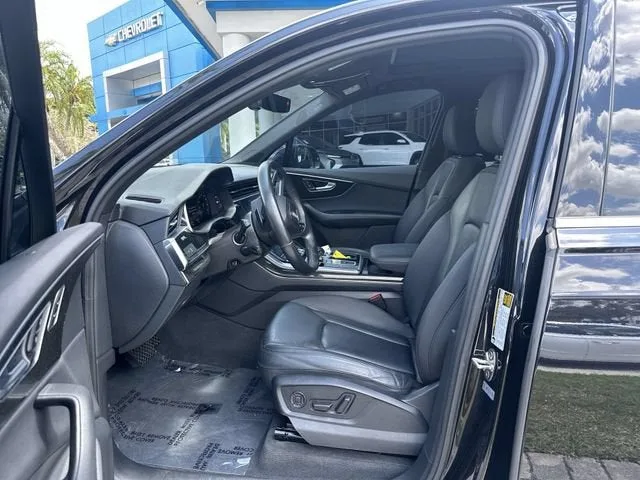 2021 Audi Q7 Premium Plus photo 30