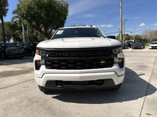 2025 Chevrolet Silverado 1500 Custom photo 19