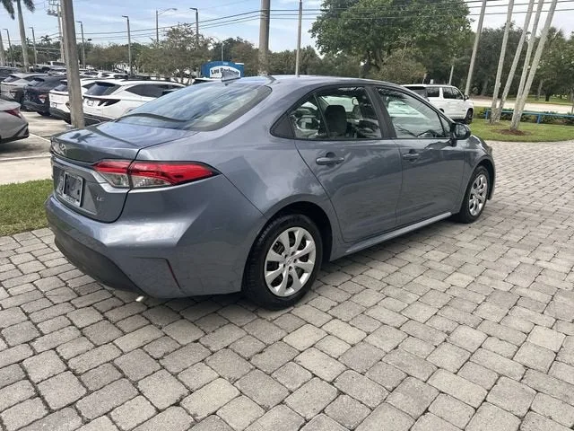 2024 Toyota Corolla LE photo 36