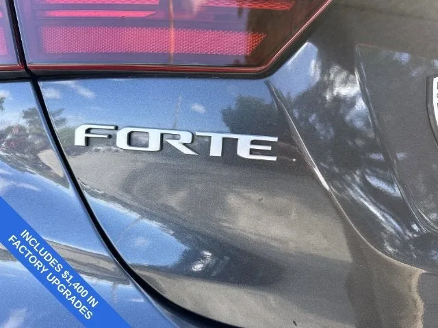 2024 Kia Forte GT-Line photo 39