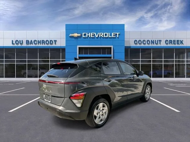 2024 Hyundai Kona SE photo 8