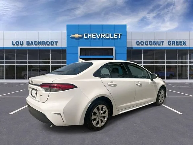 2024 Toyota Corolla LE photo 8