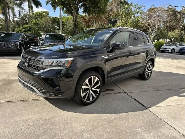 2024 Volkswagen Taos SE photo 20