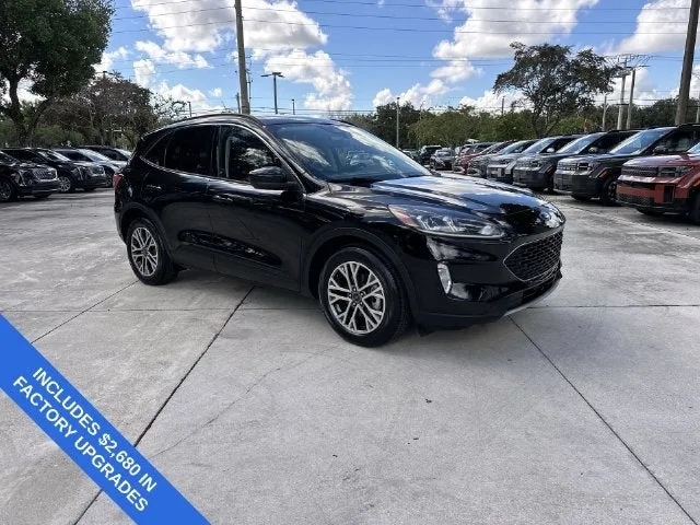 2022 Ford Escape SEL photo 16