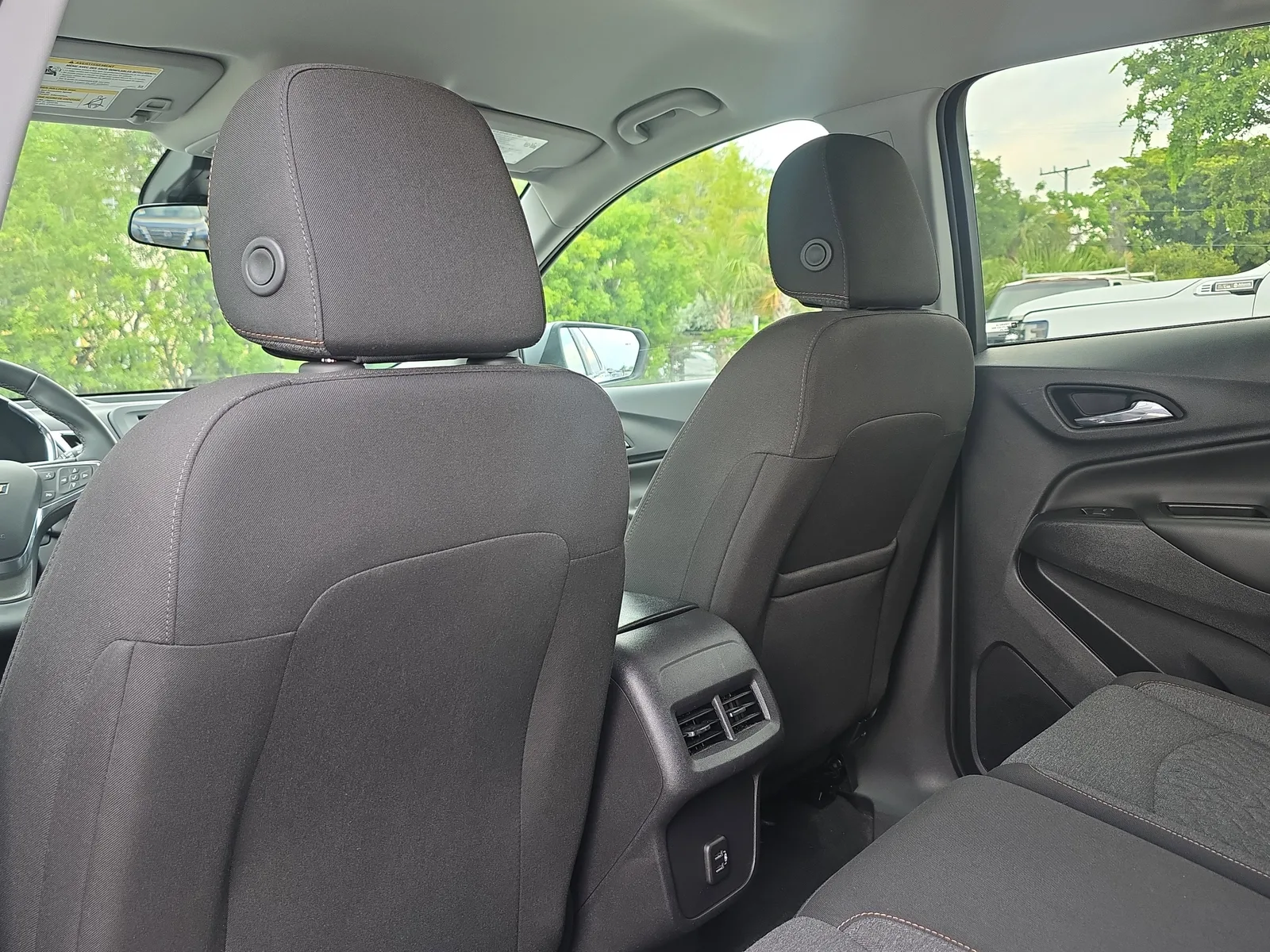 2024 Chevrolet Equinox LT photo 15
