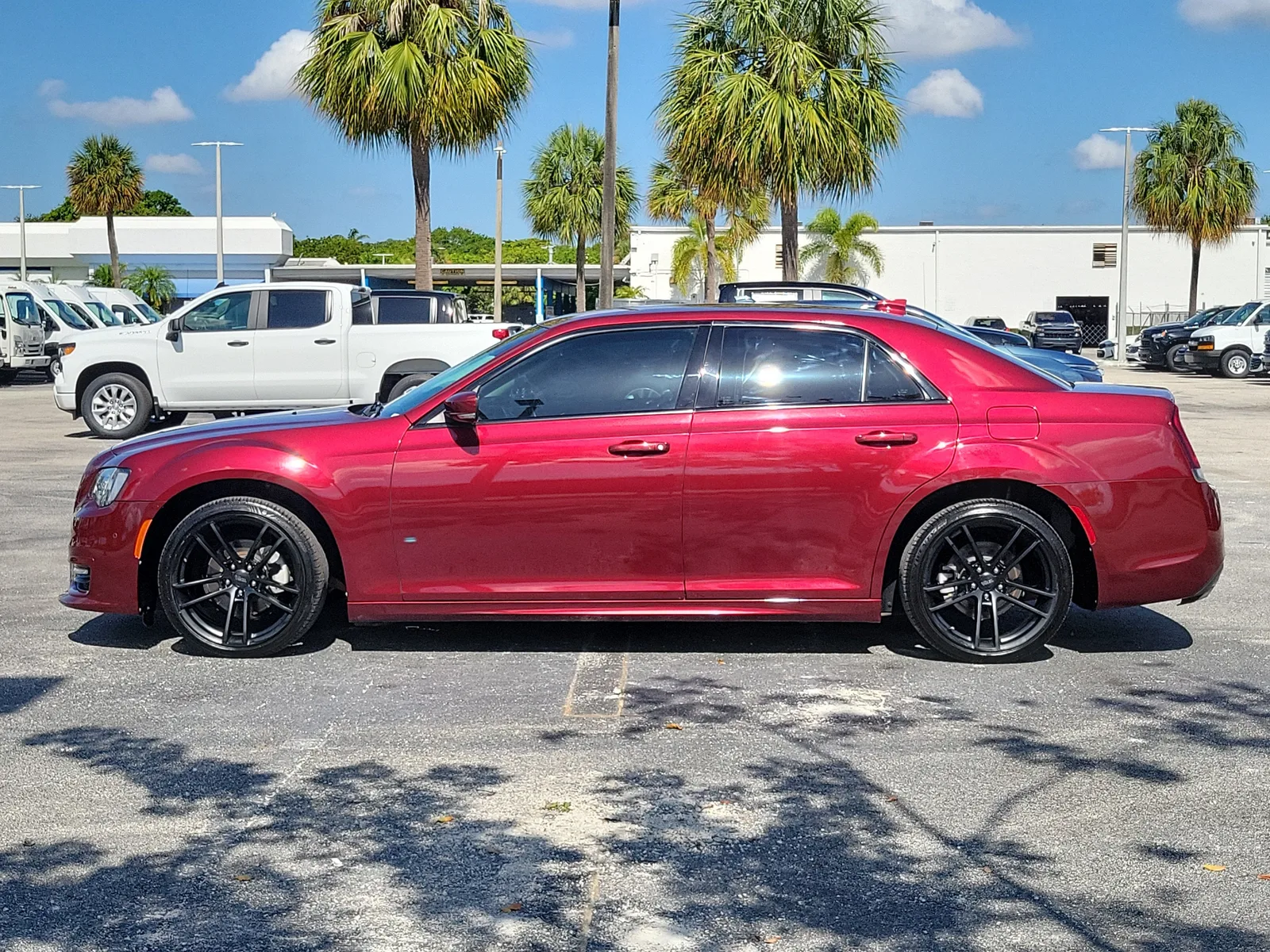 2021 Chrysler 300 Touring L photo 6