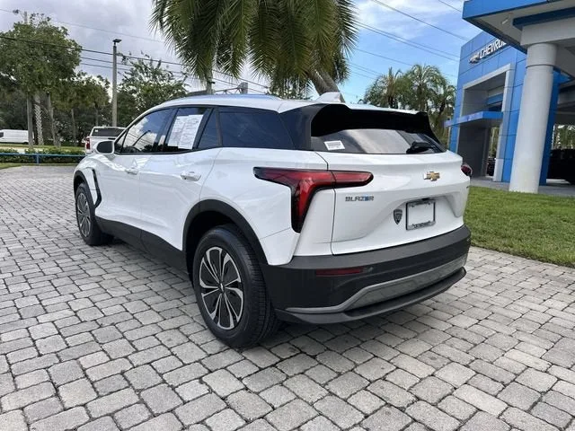 2024 Chevrolet Blazer EV LT photo 34