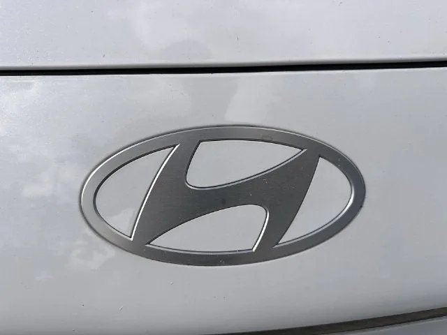 2023 Hyundai IONIQ 6 SEL photo 10