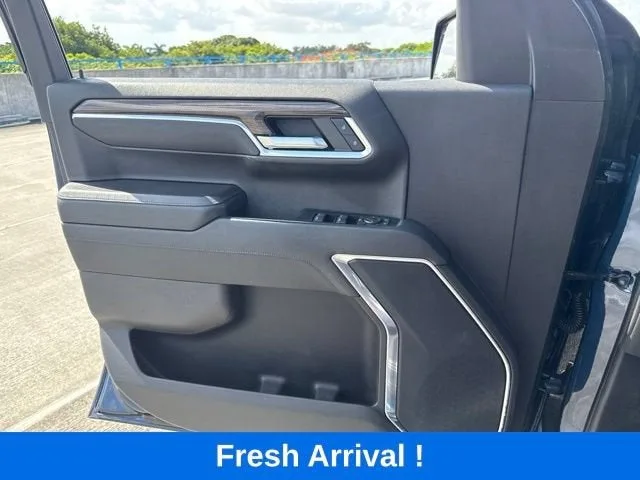 2022 Chevrolet Silverado 1500 LT photo 10