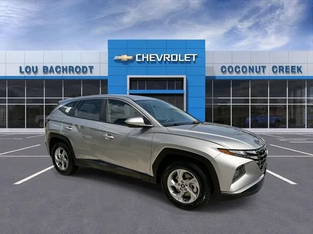 2024 Hyundai Tucson SE photo 2