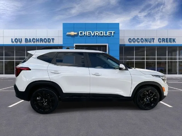 2024 Kia Seltos X-Line photo 9