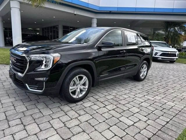 2024 GMC Terrain SLE photo 21