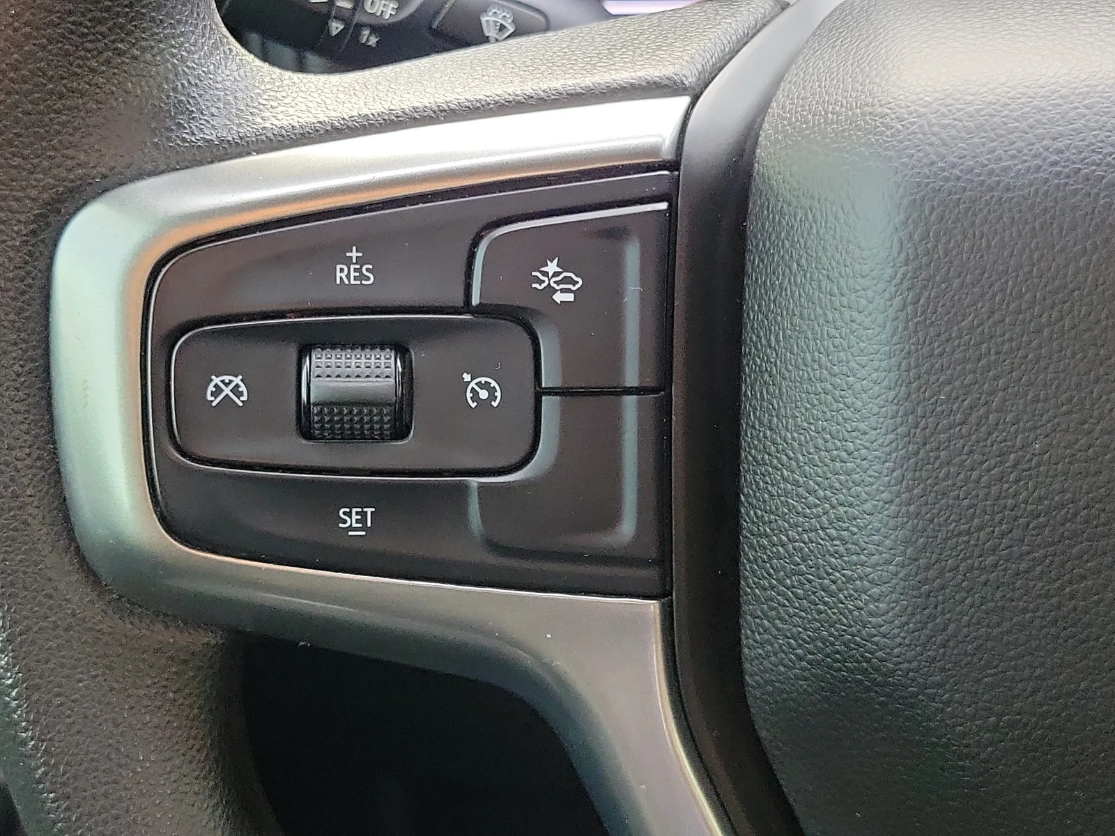 2021 Chevrolet Silverado 1500 Custom photo 27
