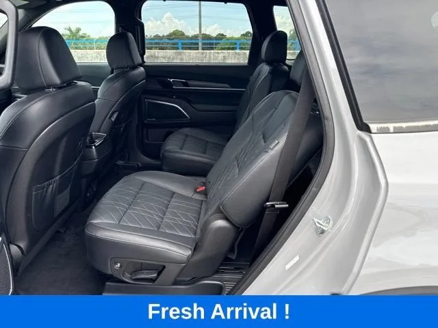 2023 Kia Telluride SX Prestige X-Pro photo 3