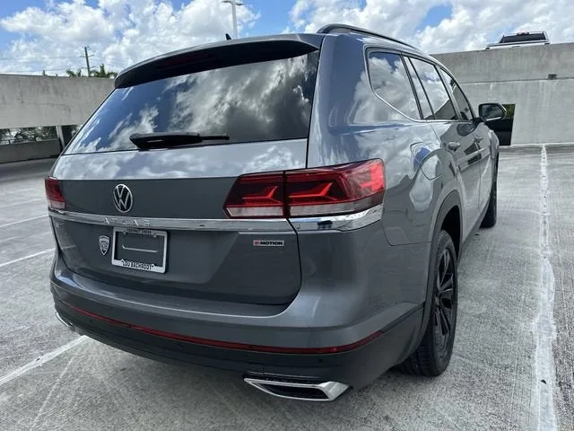 2022 Volkswagen Atlas 2.0T SE w/Technology photo 19