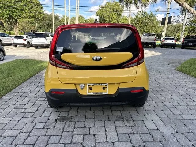 2020 Kia Soul LX photo 35