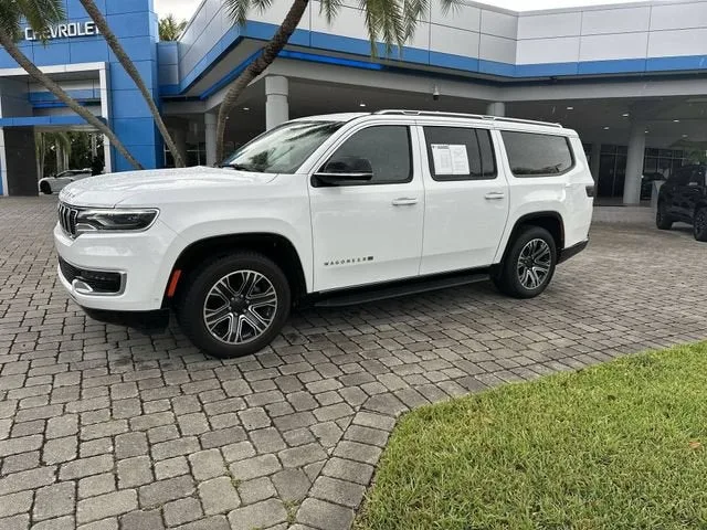2024 Jeep Wagoneer L Series II photo 19