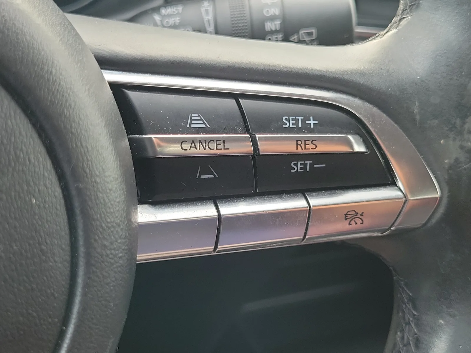 2023 Mazda CX-30 2.5 S Carbon Edition photo 29