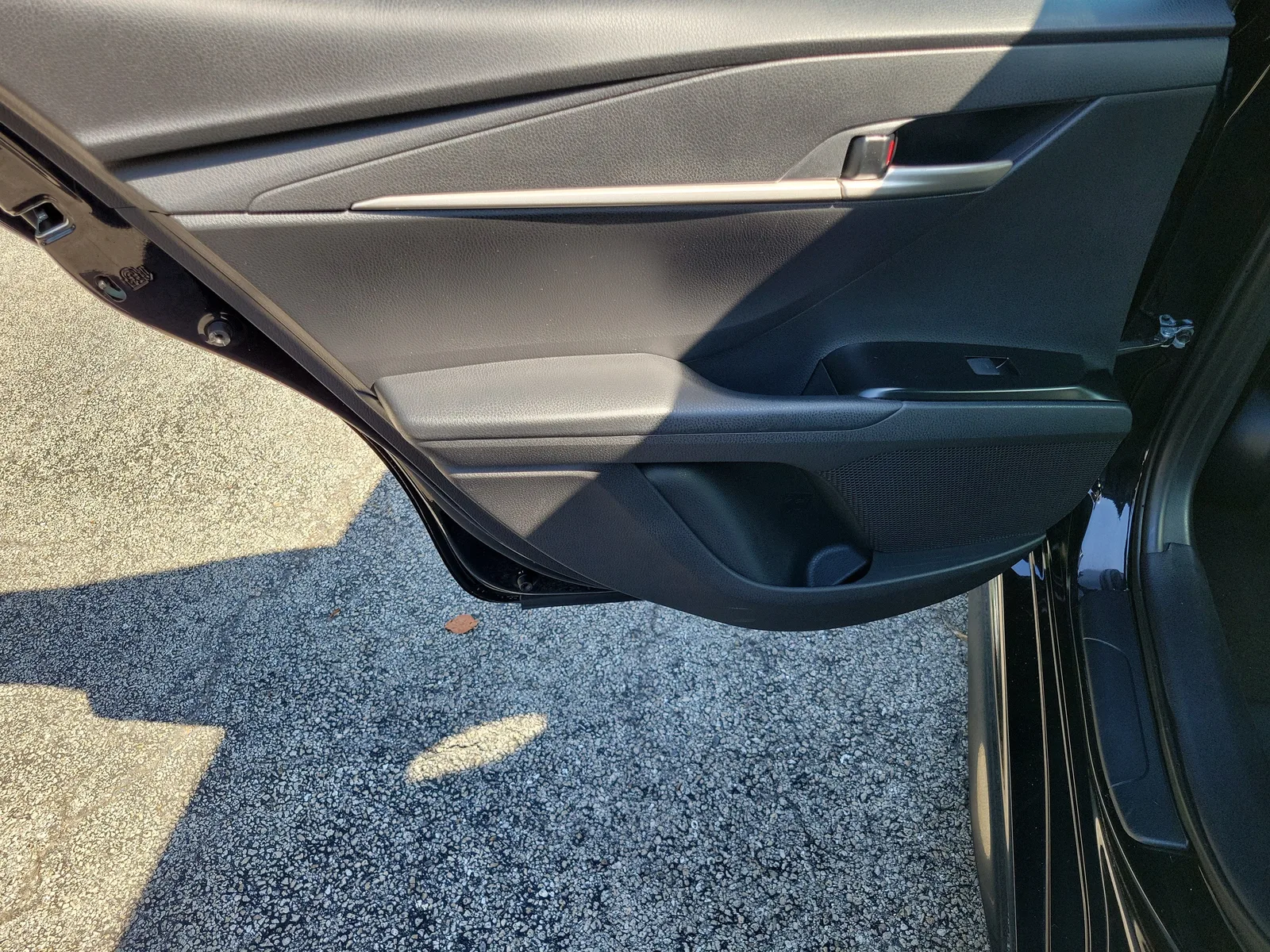 2025 Toyota Camry LE photo 16