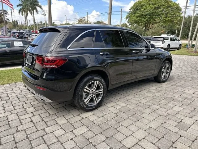 2022 Mercedes-Benz GLC GLC 300 photo 37