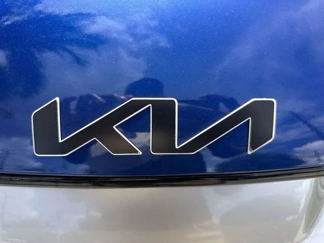 2025 Kia Sportage EX photo 10