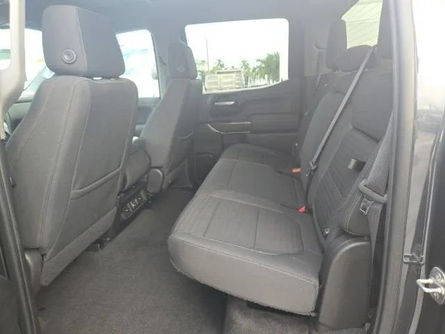 2022 Chevrolet Silverado 1500 LTD RST photo 17