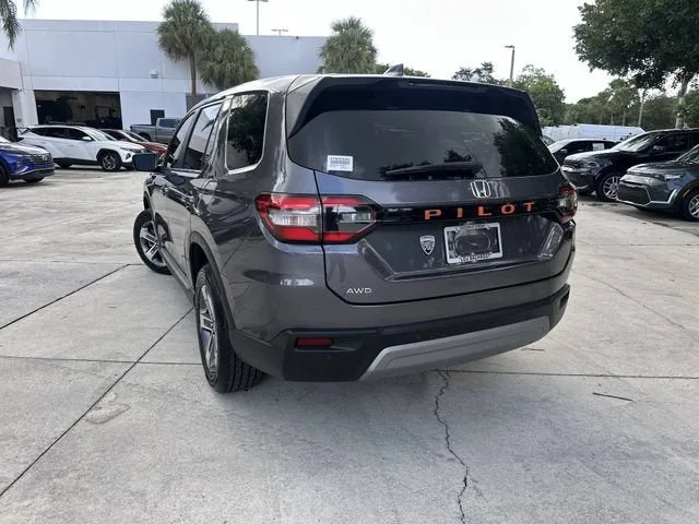 2025 Honda Pilot EX-L photo 12