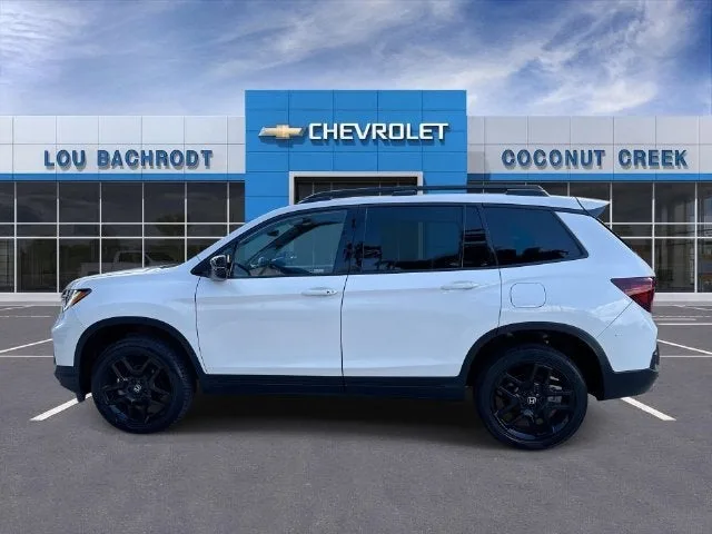 2024 Honda Passport Black Edition photo 5
