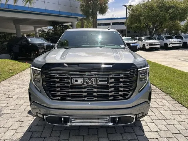 2025 GMC Sierra 1500 Denali Ultimate photo 18