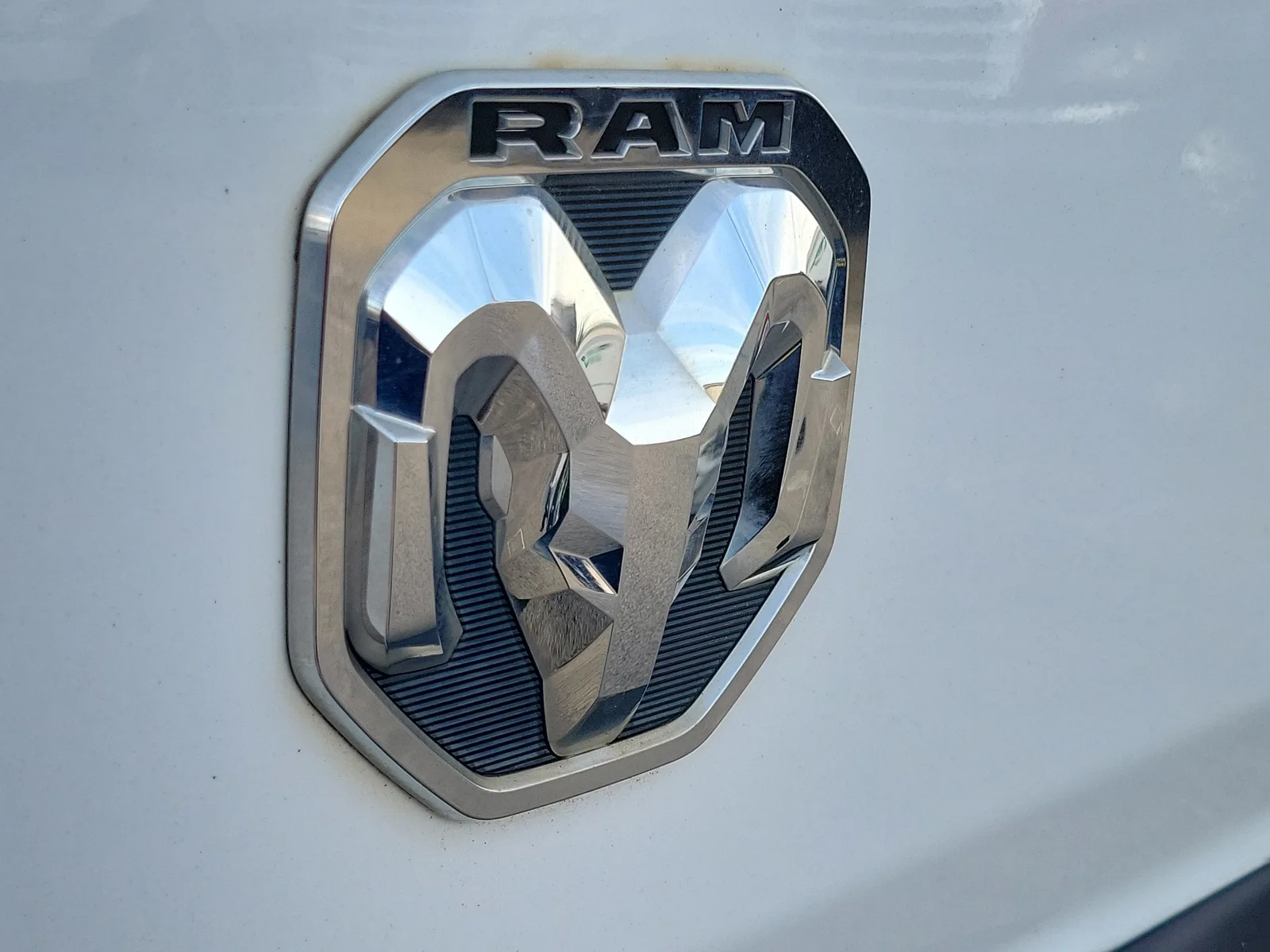 2024 RAM ProMaster Cargo Van Tradesman photo 10