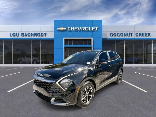 2023 Kia Sportage EX photo 4