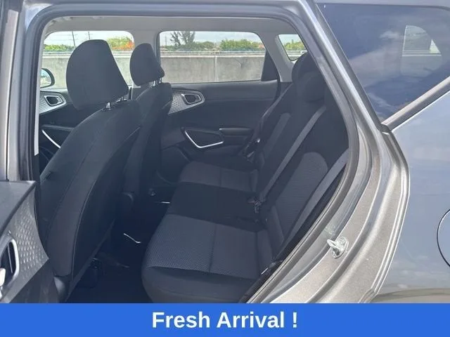 2024 Kia Soul LX photo 3