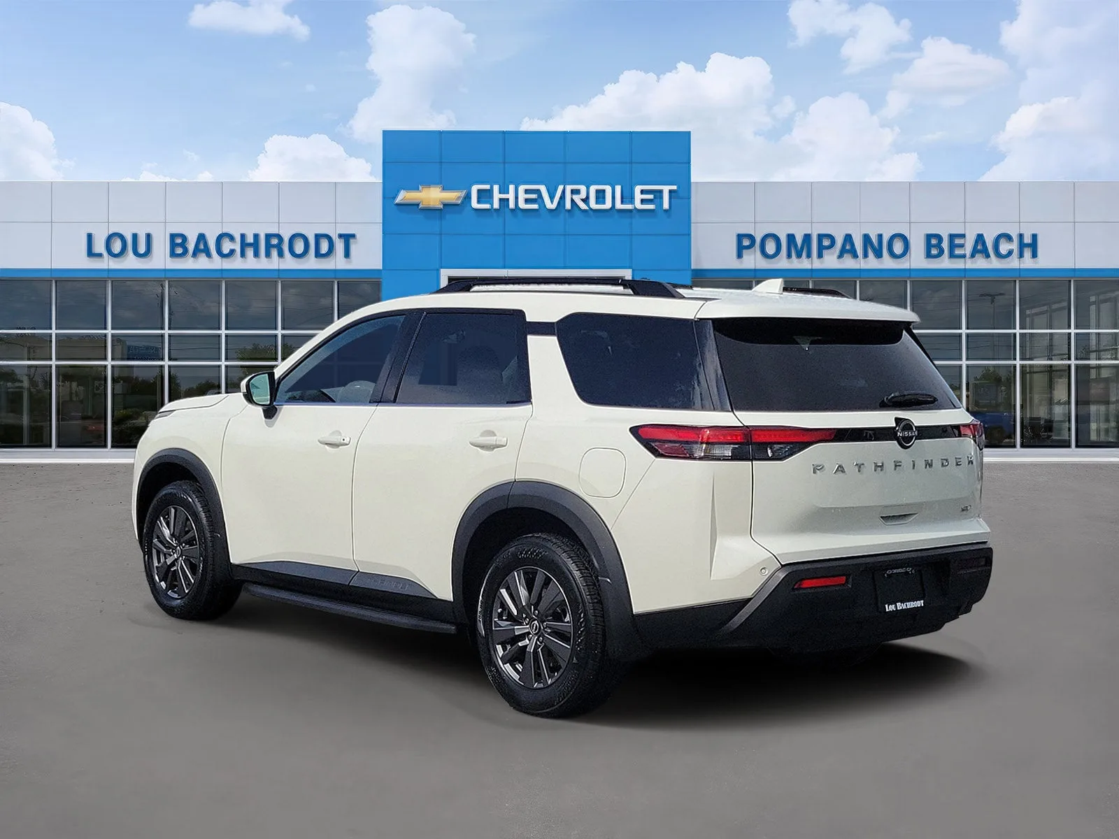2024 Nissan Pathfinder SV photo 4