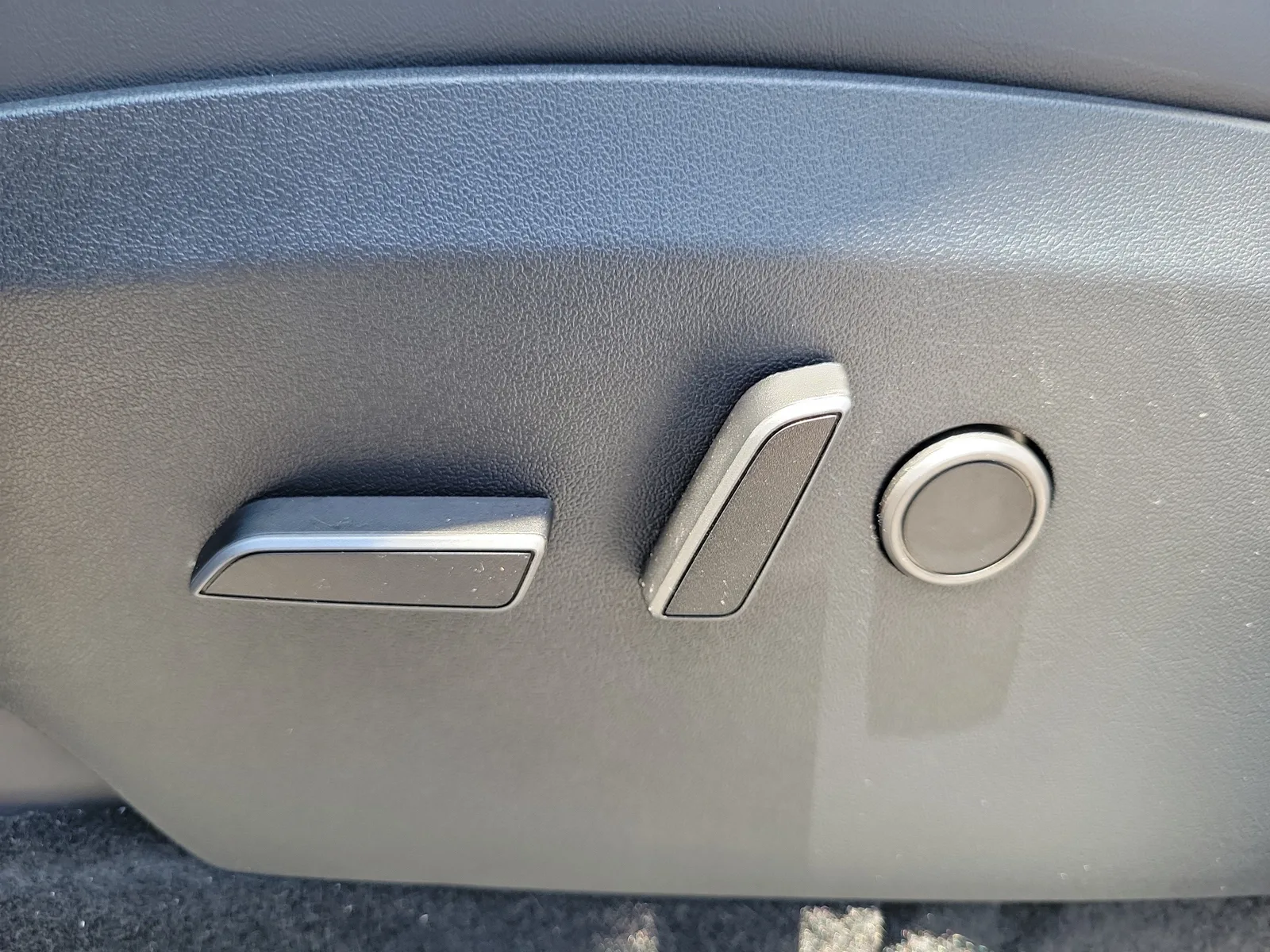 2023 Tesla Model Y Performance photo 26